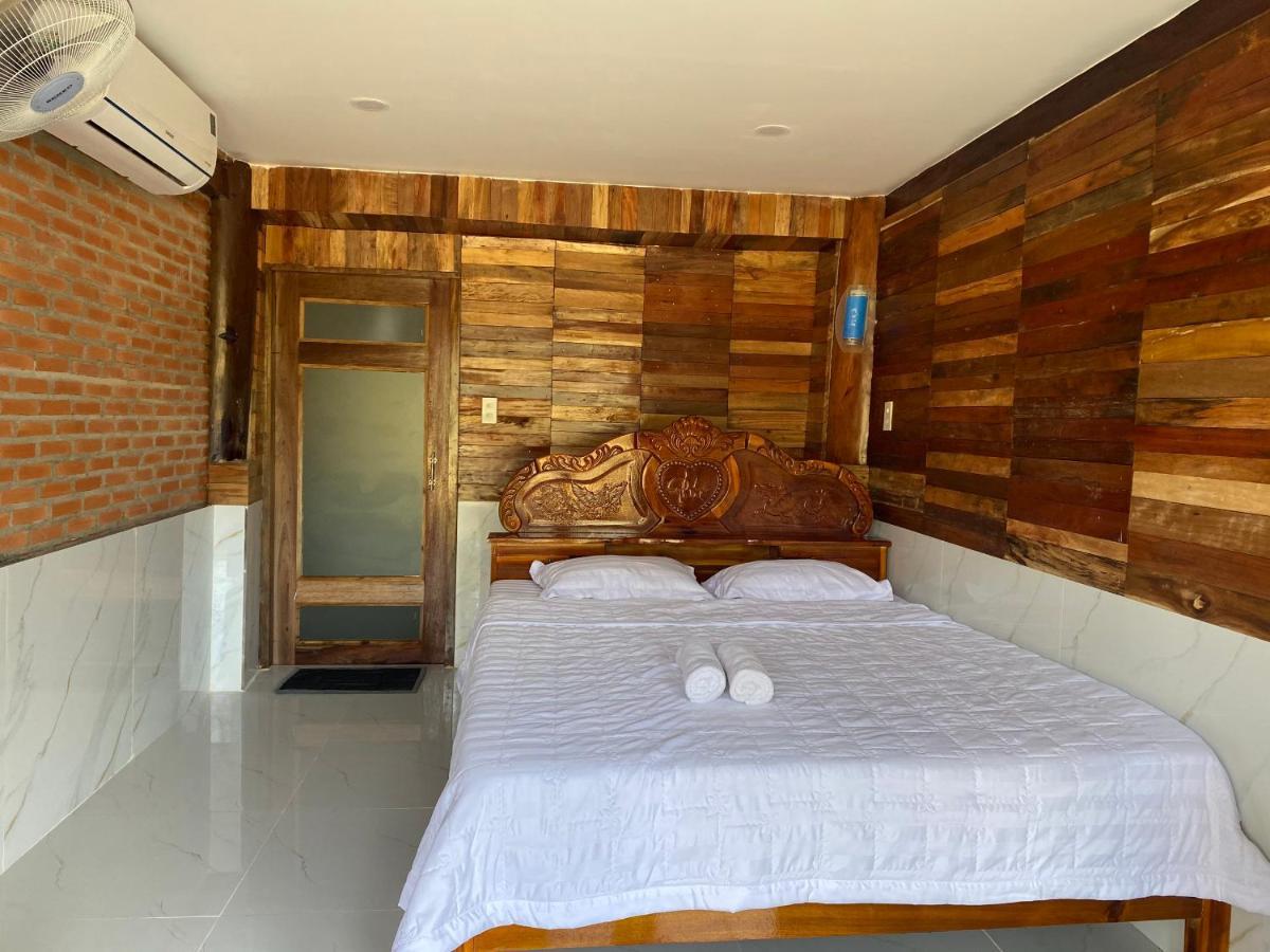 Floor River View Cat Tien Exterior foto